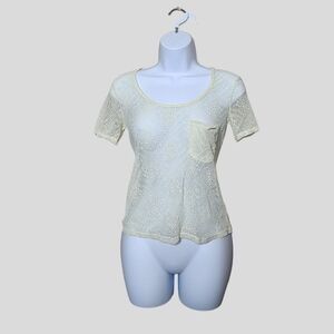 Kimchi Blue Urban Outfitters Short Sleeve Lace Pocket Tee